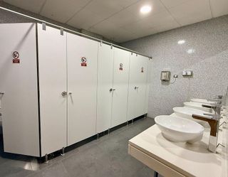 Oficina en alquiler en Salteras