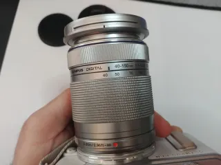 Olympus M.Zuiko 40-150mm f/4-5.6 R Obiettivo Zoom