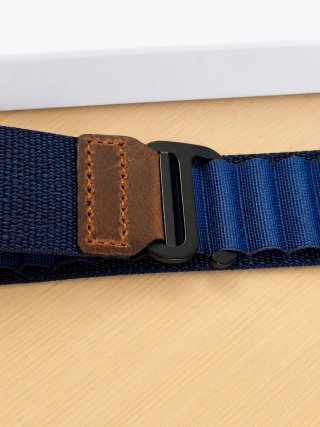 Cinturino stile Alpine loop per Apple Watch Ultra
