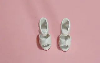 Abito Barbie Bianco moderno