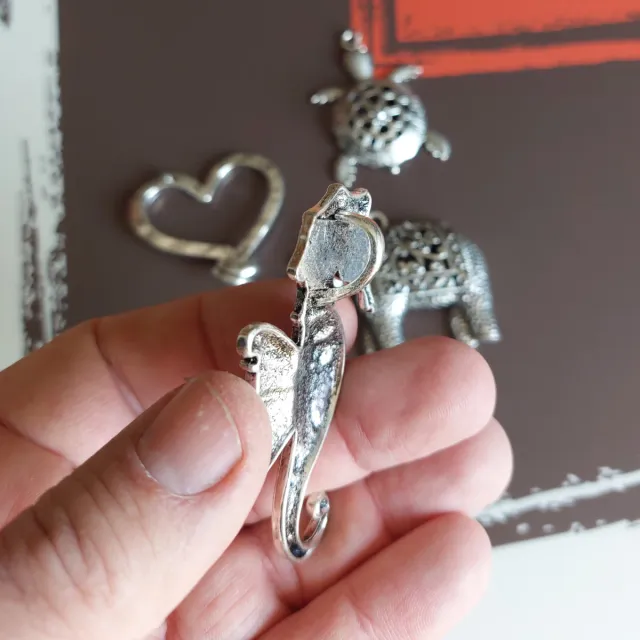 Lote de 5 Colgantes de Zamak