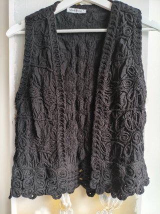 Chaleco negro de algodón