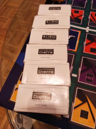 Cilindro de seguridad Dierre con 5 llaves.