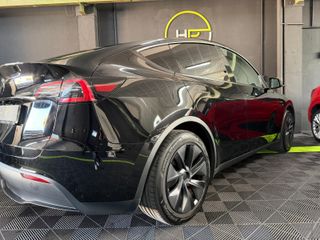 Tesla Model Y Gran Autonomía 2025