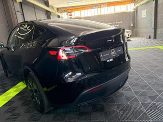 Tesla Model Y Gran Autonomía 2025
