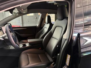 Tesla Model Y Gran Autonomía 2025