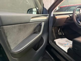 Tesla Model Y Gran Autonomía 2025