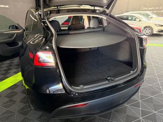 Tesla Model Y Gran Autonomía 2025