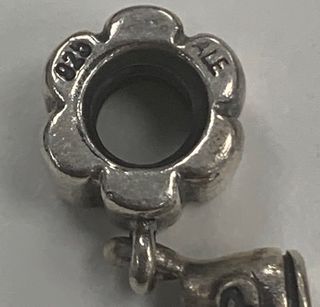 Lote 6 charms plata ley Pandora