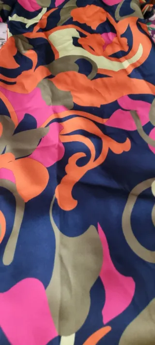 Vestido midi estampado multicolor talla M 38