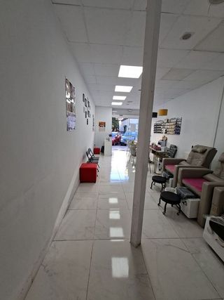 Local comercial en alquiler en Ciudad Universitària en Valencia
