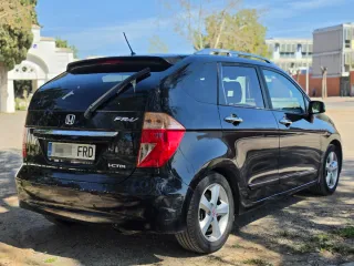 Honda FR-V 2007