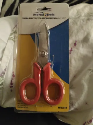 Tijeras Electricista Microdentada 5 1/2