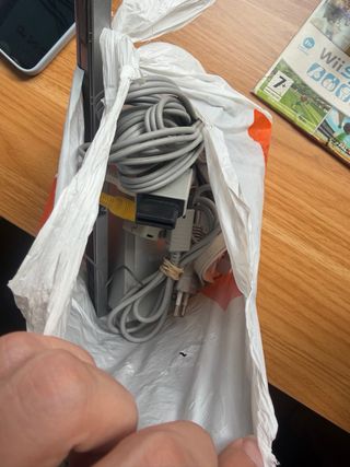 Nintendo Wii con Wii Sports y 2 mandos