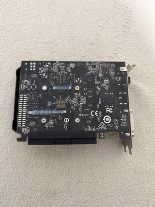 Tarjeta Gráfica AMD Radeon RX 560 4GB