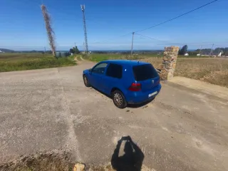 Volkswagen Golf 2000