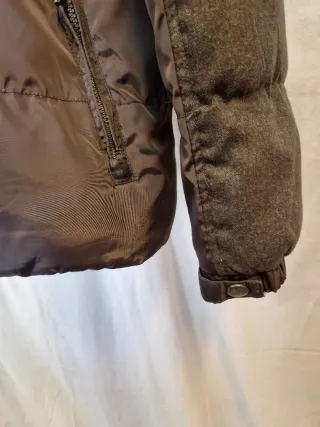 Chaqueta acolchada hombre gris y marrón