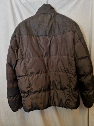 Chaqueta acolchada hombre gris y marrón