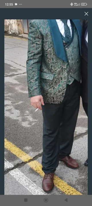 Traje de hombre verde y negro