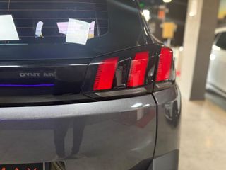 Peugeot 5008 ( 7 PLAZAS) 2017