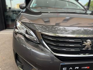 Peugeot 5008 ( 7 PLAZAS) 2017