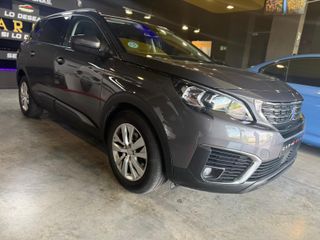 Peugeot 5008 ( 7 PLAZAS) 2017