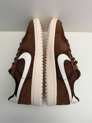 Nike Field General Marrón número 39