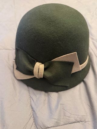 Cappello donna grigio con nastro