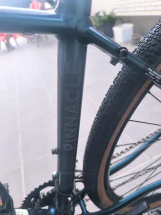 Bicicleta Pinnacle Arkose X Shimano GRX Di2 2023