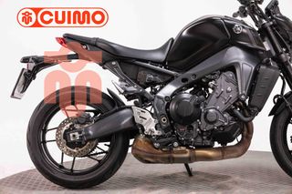 YAMAHA MT 09