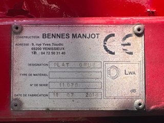 SCANIA R490 6X2 CAMION CON GRUA