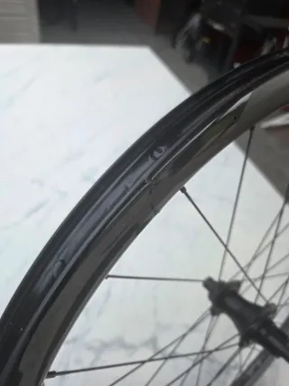 Rueda trasera carbono OQUO