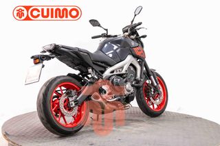 YAMAHA MT 09