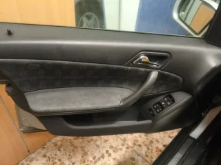 Mercedes-Benz Clase C 2003