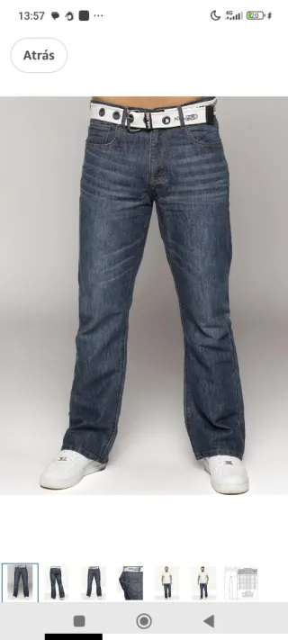 Pantalón de mezclilla acampanado con cinturón