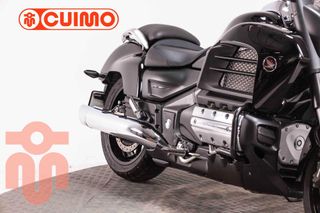 HONDA GL 1800 GOLDWING
