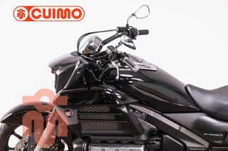 HONDA GL 1800 GOLDWING