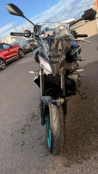 Yamaha MT-09 Negra/Gris