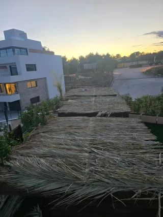 Reparación y fabricación de sombrillas y pérgolas