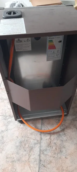 Estufa a gas negra