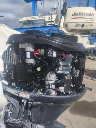 Embarcación Rio 600  Yamaha115 5 años garantia