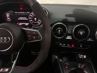 AUDI TT Coupe Black Line 45 TFSI quatt. S tron 245