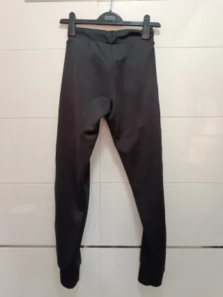 Pantalón deportivo joggers Adidas con bandas duo