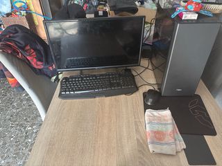 PC Gaming Negro y Multicolo cambio patinete eléctr