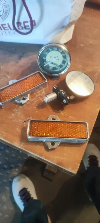 BMW piezas: reflectores y espejo