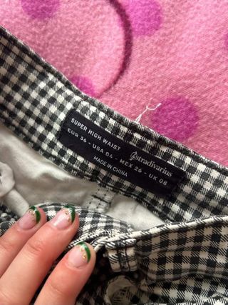 Pantalón cuadros Stradivarius
