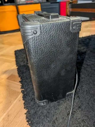 Amplificador Behringer V-Tone GM108