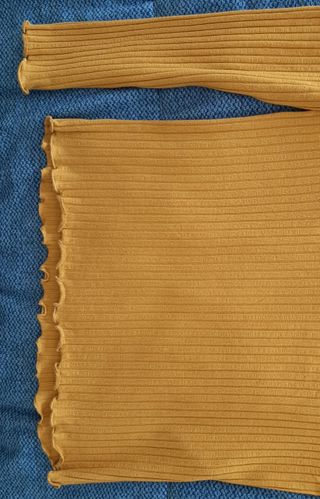 Camiseta JDY canalé amarilla (NUEVA)