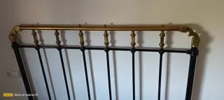Cama Matrimonio Antigua Hierro y adornos en bronce