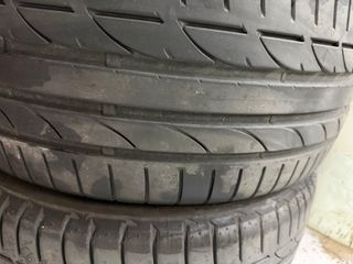 4 Neumáticos Bridgestone 235/40 R19 96Y
